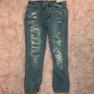 AE High Waisted Girlfriend Jeans Medium Wash